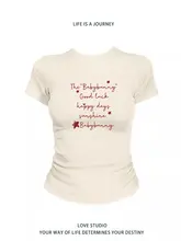 アメリカンデザインのロゴプリント半袖Tシャツ【女性用・タイトフィット】