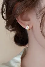 美しいデザインの水滴型ジルコンピアス【洗練されたスタイル・通勤用】