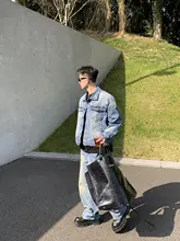 春季用カジュアルデザインデニムジャケット【ゆったりシルエット・長袖】とストレートパンツ（セットアップ対応）