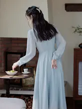 優雅なデザインのブルー連衣裙【春季・パーティー用・高級感】
