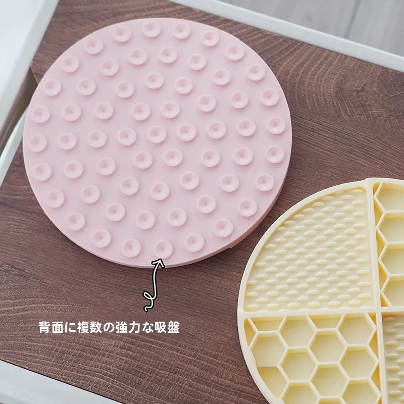 ペット用品を安く手に入れるには？ホームセンターで買えるスローフードマットの選び方と実際の使い方