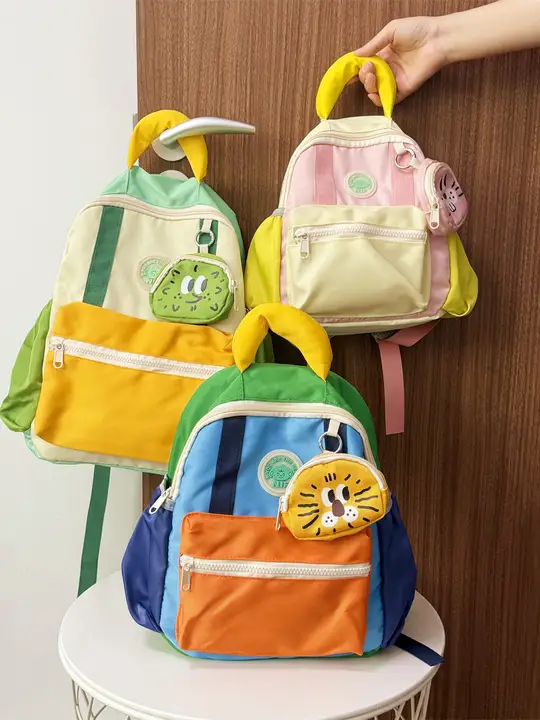 幼稚園用軽量バックパック【男の子・女の子向け・アウトドア旅行・親子兼用】