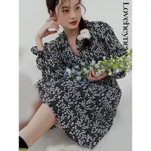 花柄Vネックワンピース【女性用・上品でスリム・ミディ丈・ドレス】