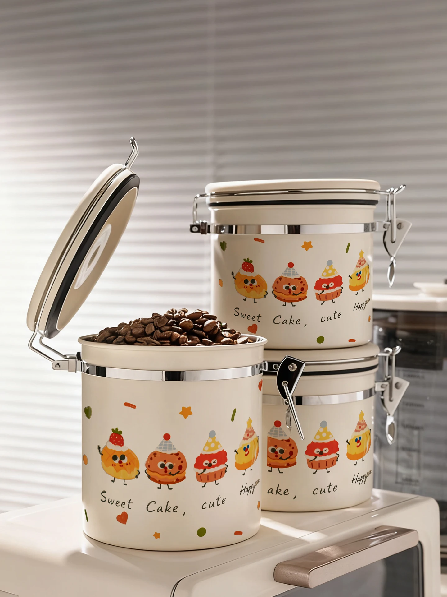 コーヒー缶を長期間保存するには、本当に大切な3つのポイントは？