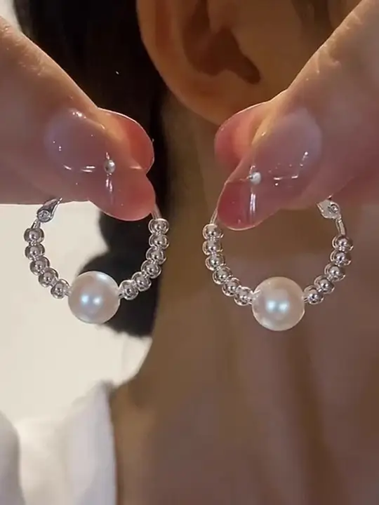 エレガントなパールデザインのフープピアス【フランス風・感・顔をスッキリ見せる】
