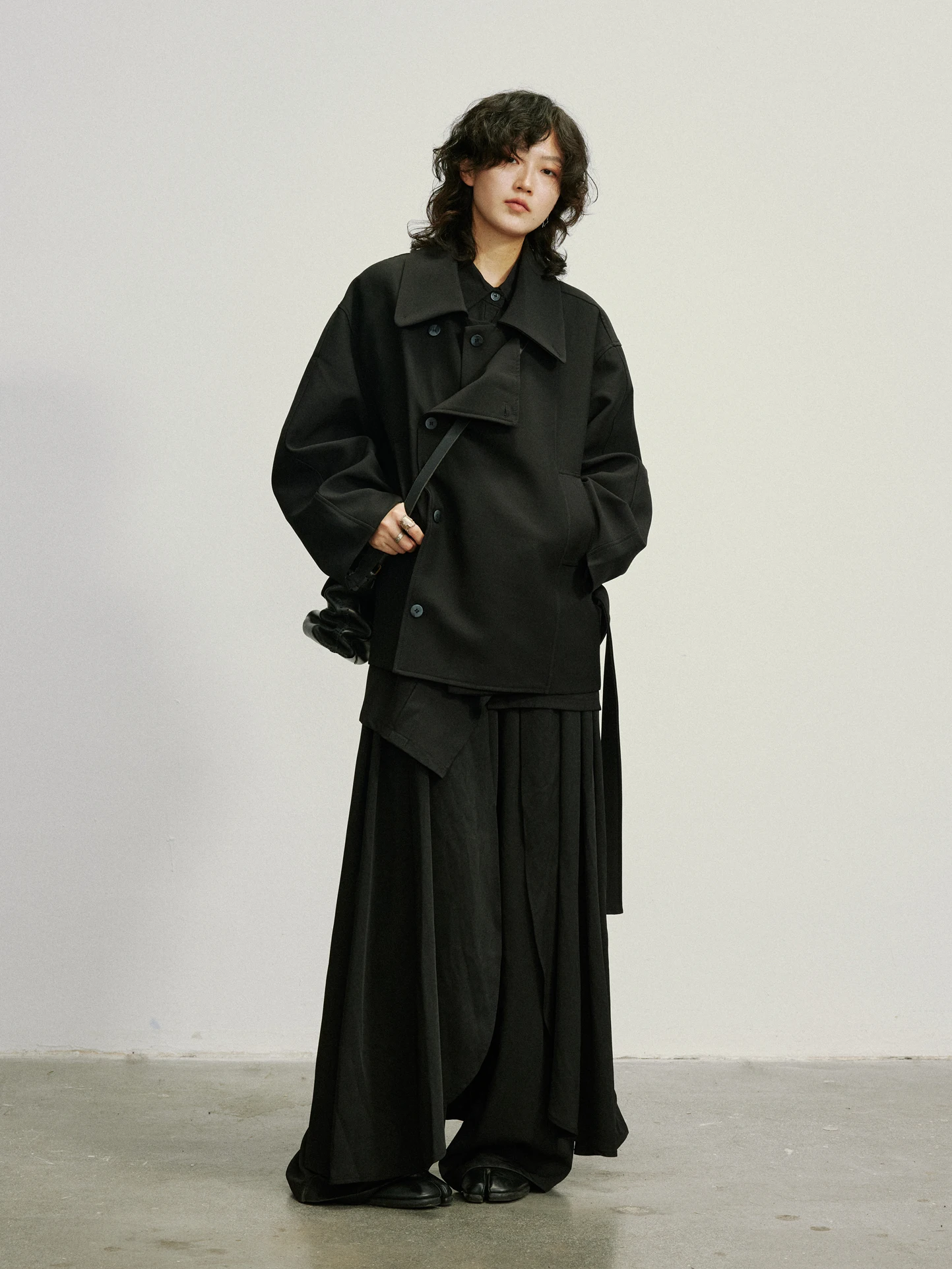 ダブルチェスター コートはどんなもの？通勤からデートまで使える本当の使い方とは？