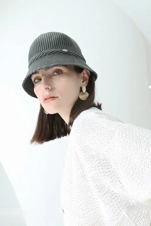チェック柄バケットハット【デザインカジュアル・女性用・巻き縁・小顔効果】