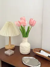 おしゃれなチューリップデザイン花瓶【高級感のあるリビング装飾用】