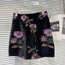 カラフルな刺繍フラワーシルクベルベットミニスカート【冬用・フレンチスタイル・女性用】（セットアップ対応）