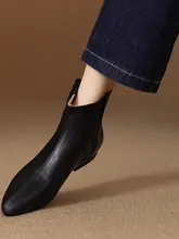 快適な本革製 ポイントトゥ ショートブーツ【レトロスタイル・柔らかなソール】