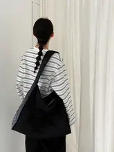 ストライプ長袖Tシャツ【大きめ・ラウンドネック・フィット・春夏用】