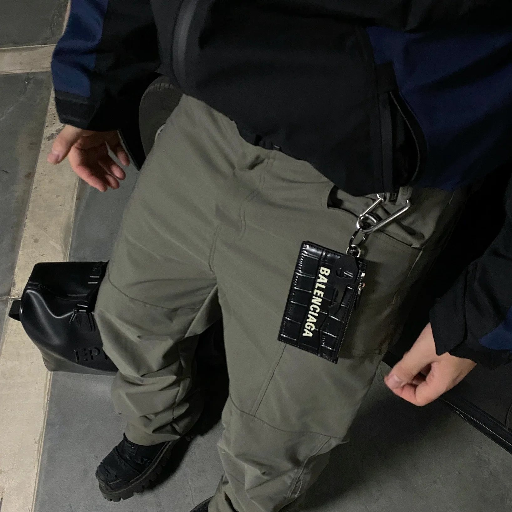 カーゴパンツ コーデ レディース 完全ガイド｜着心地とシーン別選び方