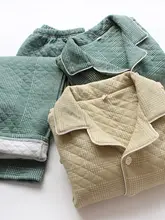 男性用 秋冬用パジャマ【三層加厚・長袖・シンプルチェック柄・エアリーベスト・家庭用・外出可能】（セットアップ対応）