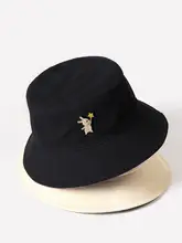 インディアシルク製 ハンド刺繍ウサギブローチ【高級感・個性的・ファッションアクセサリー】
