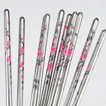5双 素材のステンレス製 梅花デザイン箸【家庭用・実用的・収納ケース付き】