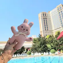 笑顔のウサギのぬいぐるみ【赤ちゃんのお供・安心感を与えるおもちゃ・撮影小道具】