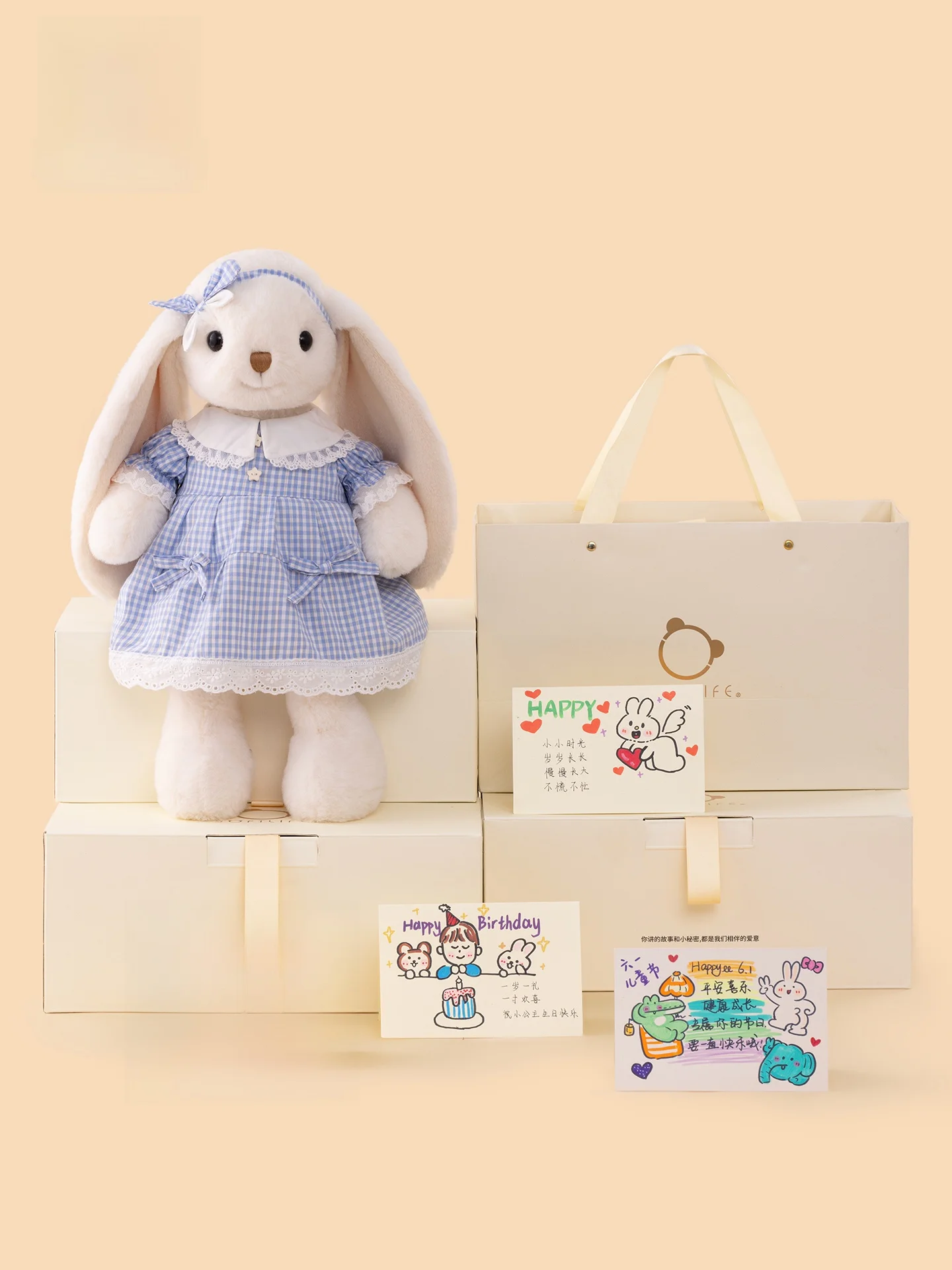 可愛いウサギのぬいぐるみ：抱きしめるのに最適な極上の柔らかさと誕生日プレゼントとしての実用性