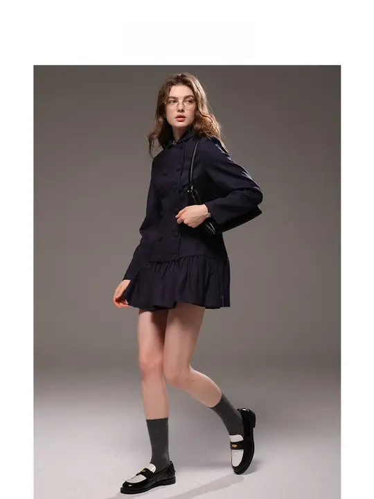 レトロなデザインのダブルボタンフリル付きウールコートドレス【優雅なスタイル・甘美な印象】