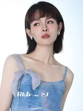 青いリボンパールイヤリング【夏用・気品溢れるデザイン・エレガントな雰囲気】