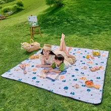 Urbanwave レジャーシート 防水 厚手 防湿 アウトドアマット 折りたたみ 携帯用 キャンプ テント ビーチ ピクニック 「Urbanwave」