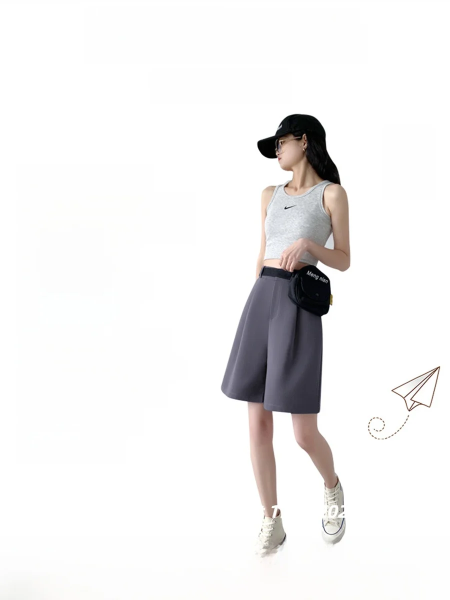 大人可愛い服 40代コーデの完全ガイド｜ハイウエストショートパンツの着こなし術
