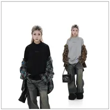 立体プリント長袖Tシャツ【ユニセックス・ラウンドネック・カジュアル】