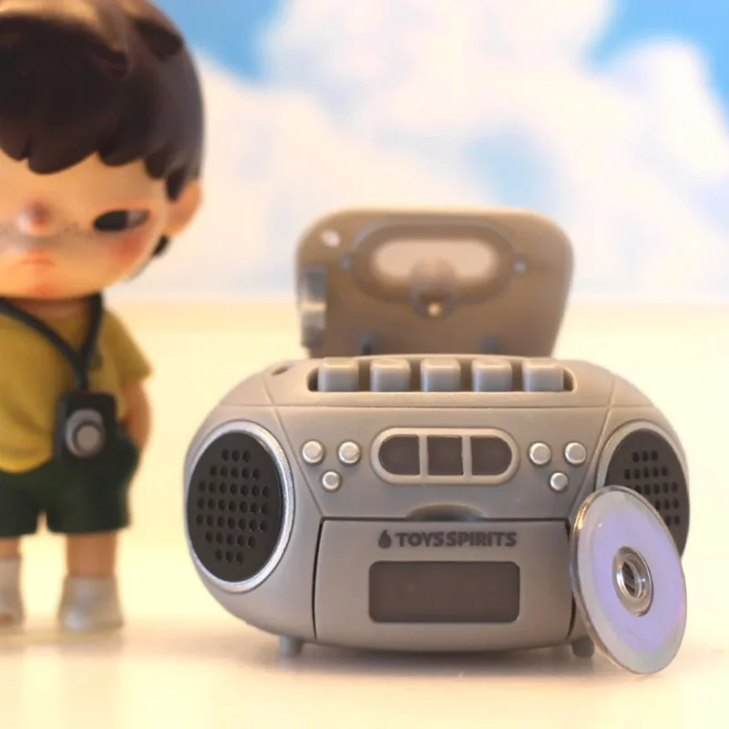 TOYS SPIRITS ミニレトロCDプレーヤーは片付かないおもちゃとしての実用性をどう評価するか