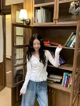 レースリボン付き長袖シャツ【シンプル・フィット感あり】
