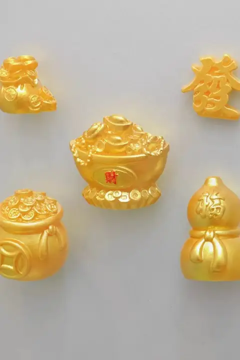 金色の元宝型冷蔵庫用マグネット【新年・吸着タイプ・家庭用インテリア】