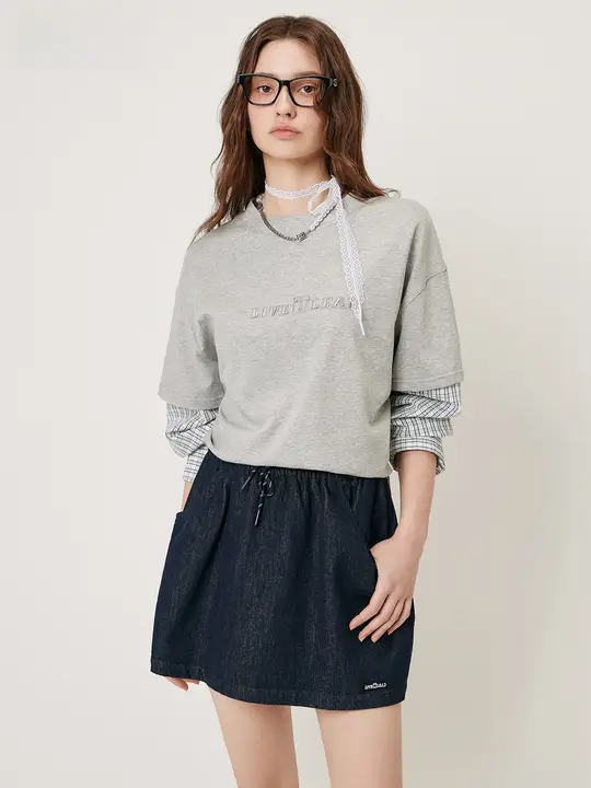 グレー切替のフェイク二重Tシャツ【ロゴ刺繍・カジュアル・重ね着対応・ゆったり長袖】（セットアップ対応）