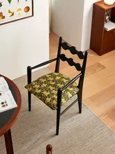 北欧スタイルの無垢材アームチェア【カフェ用・ヴィンテージデザイン・小型リビング対応】