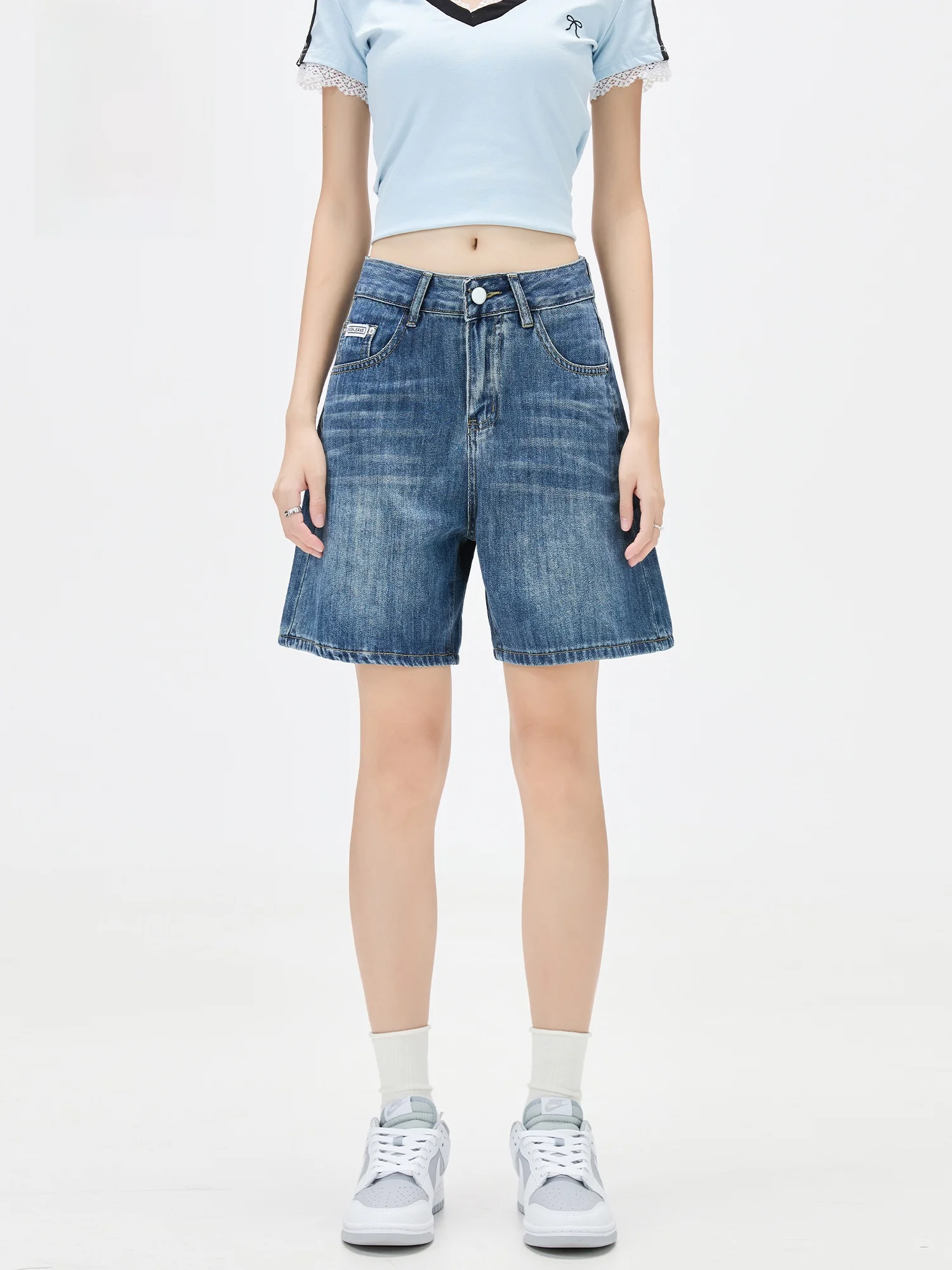 スライディングパンツとラップパンツの違いを知れば、今すぐ着たいデニムショートパンツは？