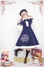 草莓巫女デザインの刺繍入りウールコート【秋冬用・ロリータスタイル・クマ柄】