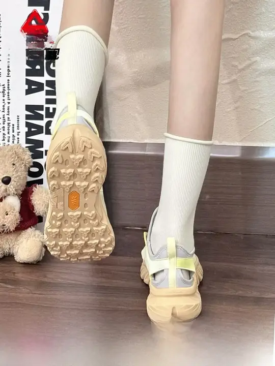 Peak 夏用 アウトドアサンダル【滑り止め・通気性・キャンプ用】