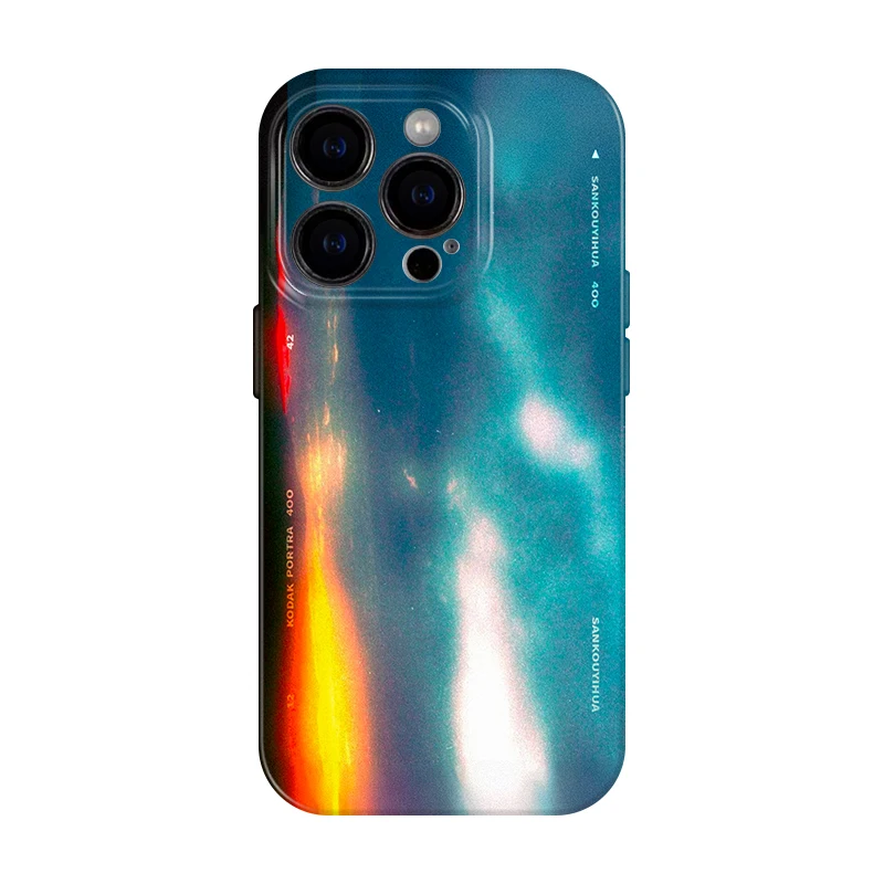 夕陽デザインのiPhone用保護ケース：アート感と高級感を融合した2in1ソフトシェルの実用性解析