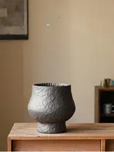 優雅なデザインの陶器製花盆【黒・シンプル・多肉植物用・バルコニー装飾】