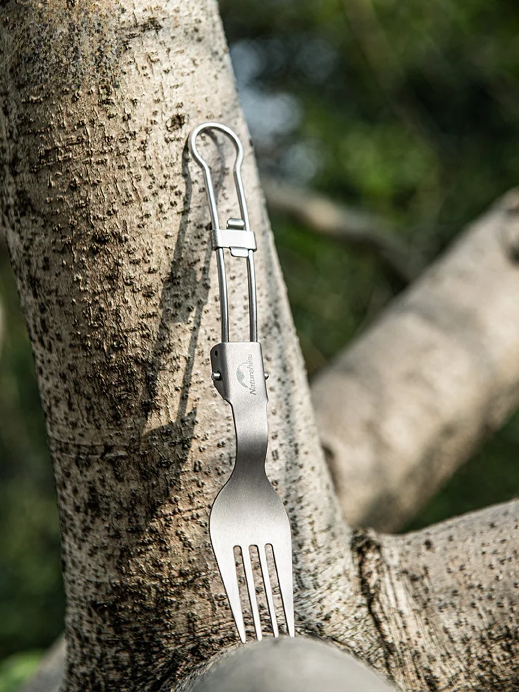 Naturehike タイタニウム合金製折りたたみカトラリーセット：キャンプで使える軽量で滑り止めの便利グッズ
