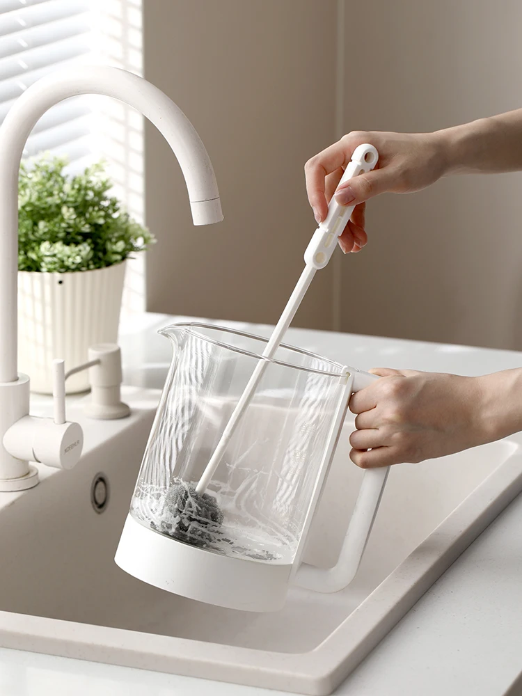 長柄デザインの水筒クリーニングブラシでパッキン汚れを確実に落とす方法