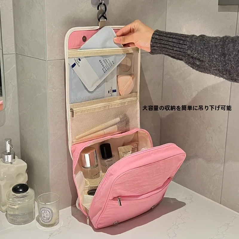 旅行中に化粧品を壊さないための「防水ポーチ」は、本当に必要なのか？
