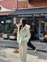 薄緑色フード付きダウンジャケット【極上の柔らかさ・厚手・ユニークデザイン】