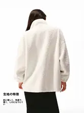 白色羊羔毛のポンチョジャケット【中丈・秋冬・ゆったり・保温性】