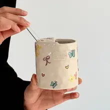 蝶結びデザインの陶器製ハンドカップ【夏用・水・茶・コーヒー・ジュース用】