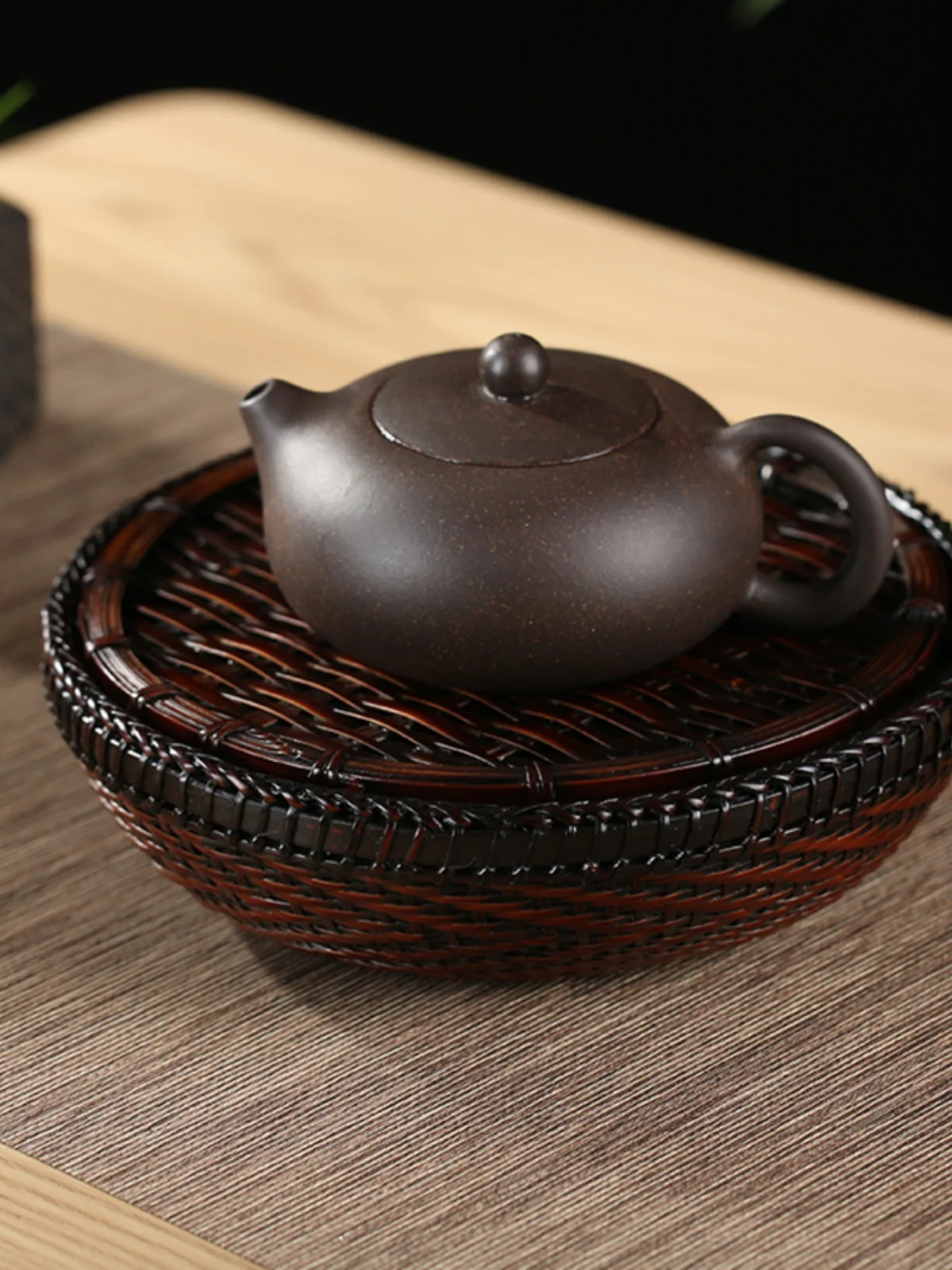 竹編の茶器用水差しと受け皿：中式風のシンプルな使い勝手とお手入れの実証