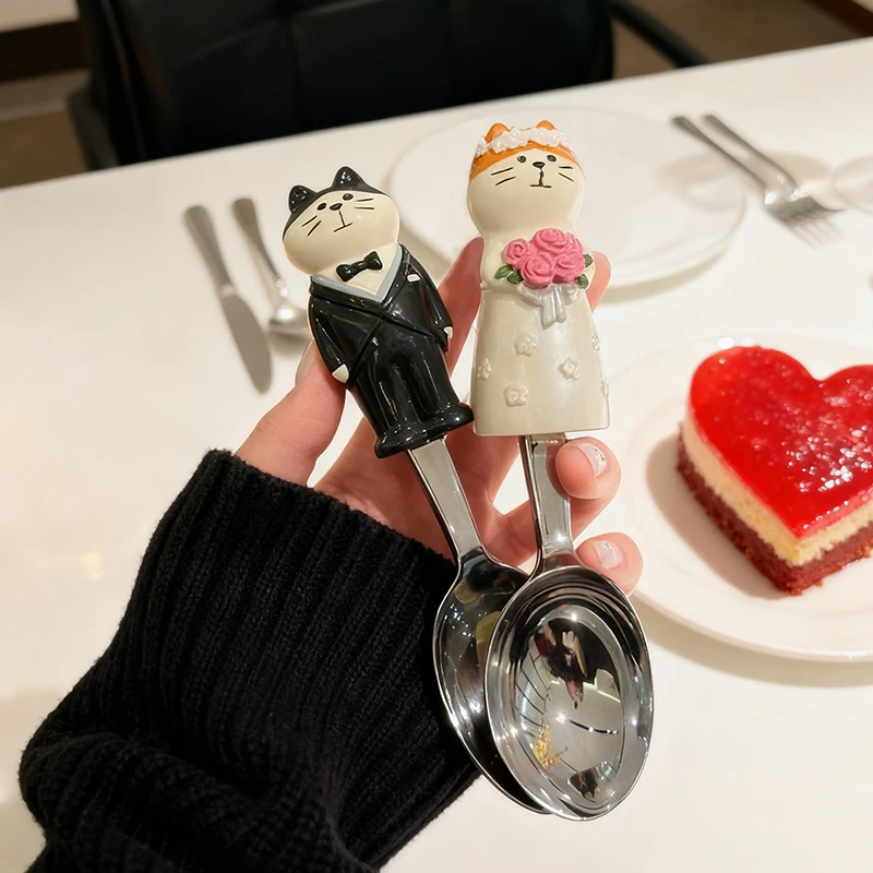結婚祝いのスプーンを選ぶべき理由は？猫のデザインが心を癒す理由を解説