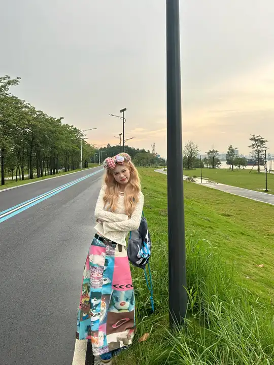 カジュアルなプリントデザインの女性用スカート【アメリカンスタイル・ストリートファッション・ロング丈】（セットアップ対応）