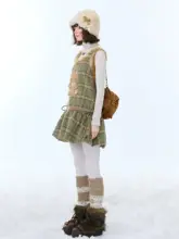 秋冬向け 美しいデザインのグリーンチェック柄 フリース小熊ポケット付きキャミワンピース（セットアップ対応）