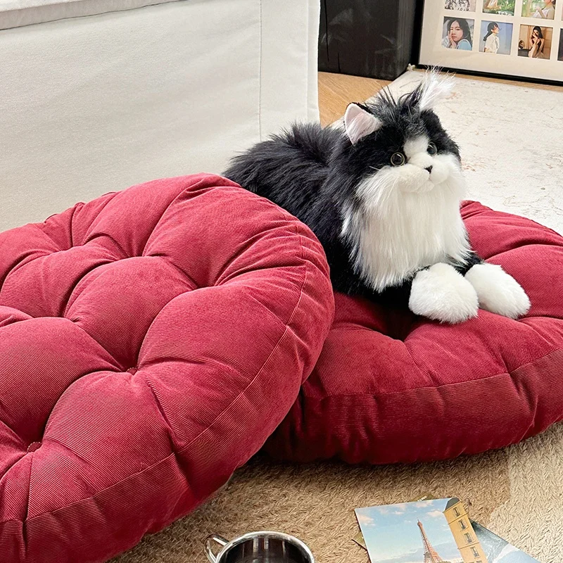 円形のこたつ布団とは？丸型クッションの実際の使い方と特性を解説