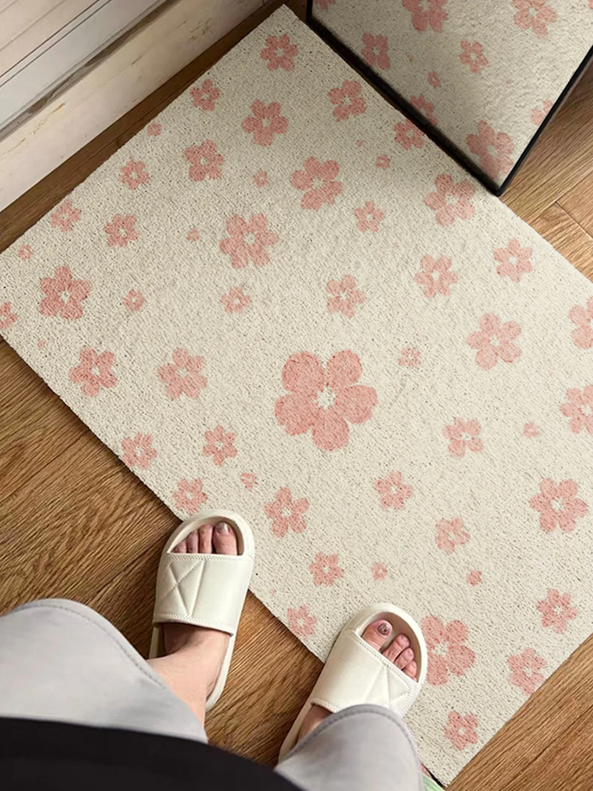 防水滑り止め玄関マット【カット可能・小花デザイン】の実用性と性能を徹底解説
