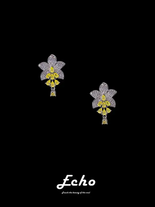 イヤリング【イエローとホワイトの小花デザイン】
