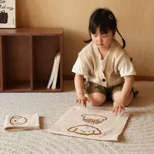 純綿製 柔らかい手描きの犬デザイン フェイスタオル【赤ちゃん用・吸水性・肌に優しい】